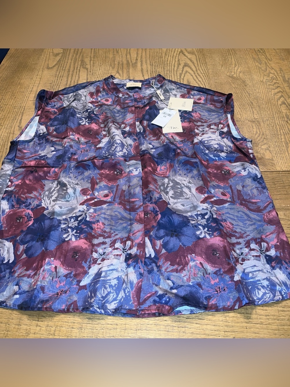 Elie Tahari Sleeveless Top Pastel Purple Blue Silver Floral Sz Medium M